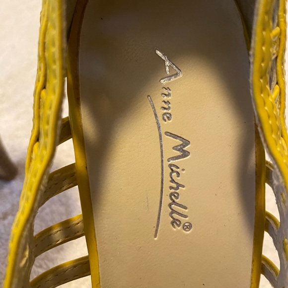 Brand New Leather Heels By ANNE MICHELLE - Size 8 - Heel Height 4” - Box 44 - Picture 7 of 7